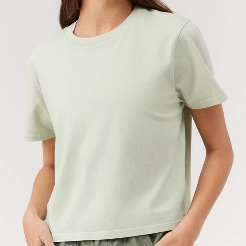Outdoor Voices Everyday Shortsleeve - Slit Green Size XXS